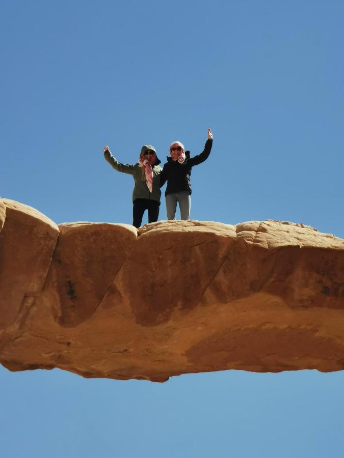 Rum Titanic Wadi Rum Ngoại thất bức ảnh