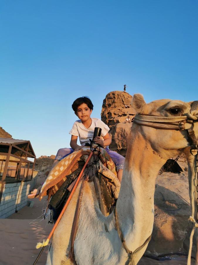 Rum Titanic Wadi Rum Ngoại thất bức ảnh