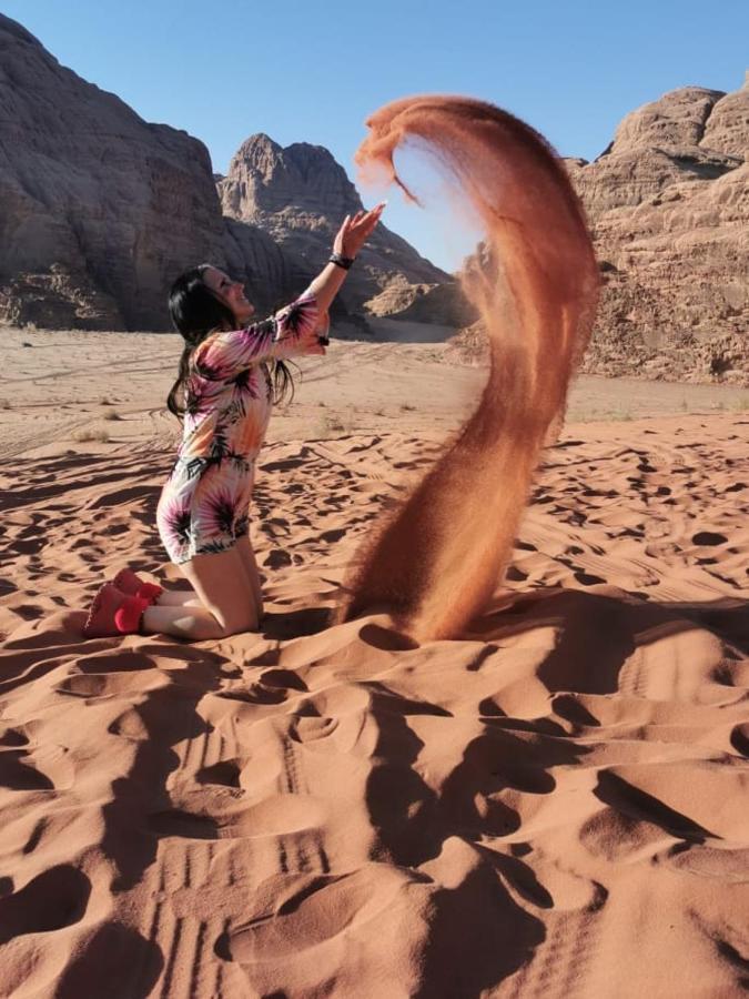 Rum Titanic Wadi Rum Ngoại thất bức ảnh
