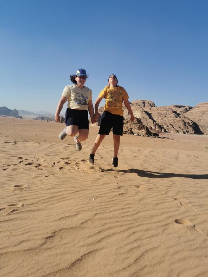 Rum Titanic Wadi Rum Ngoại thất bức ảnh