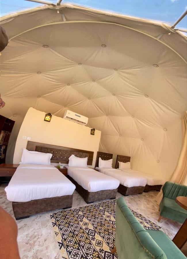 Rum Titanic Wadi Rum Ngoại thất bức ảnh
