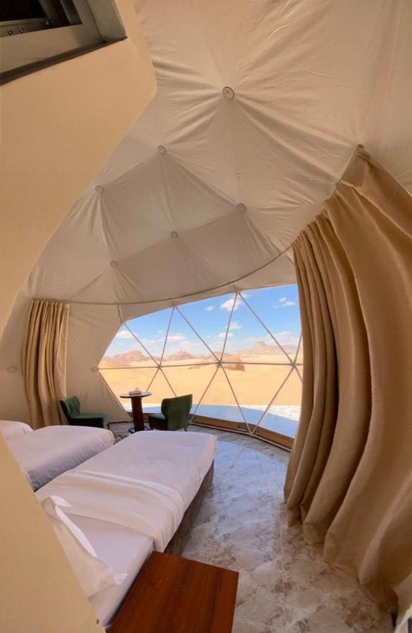 Rum Titanic Wadi Rum Ngoại thất bức ảnh
